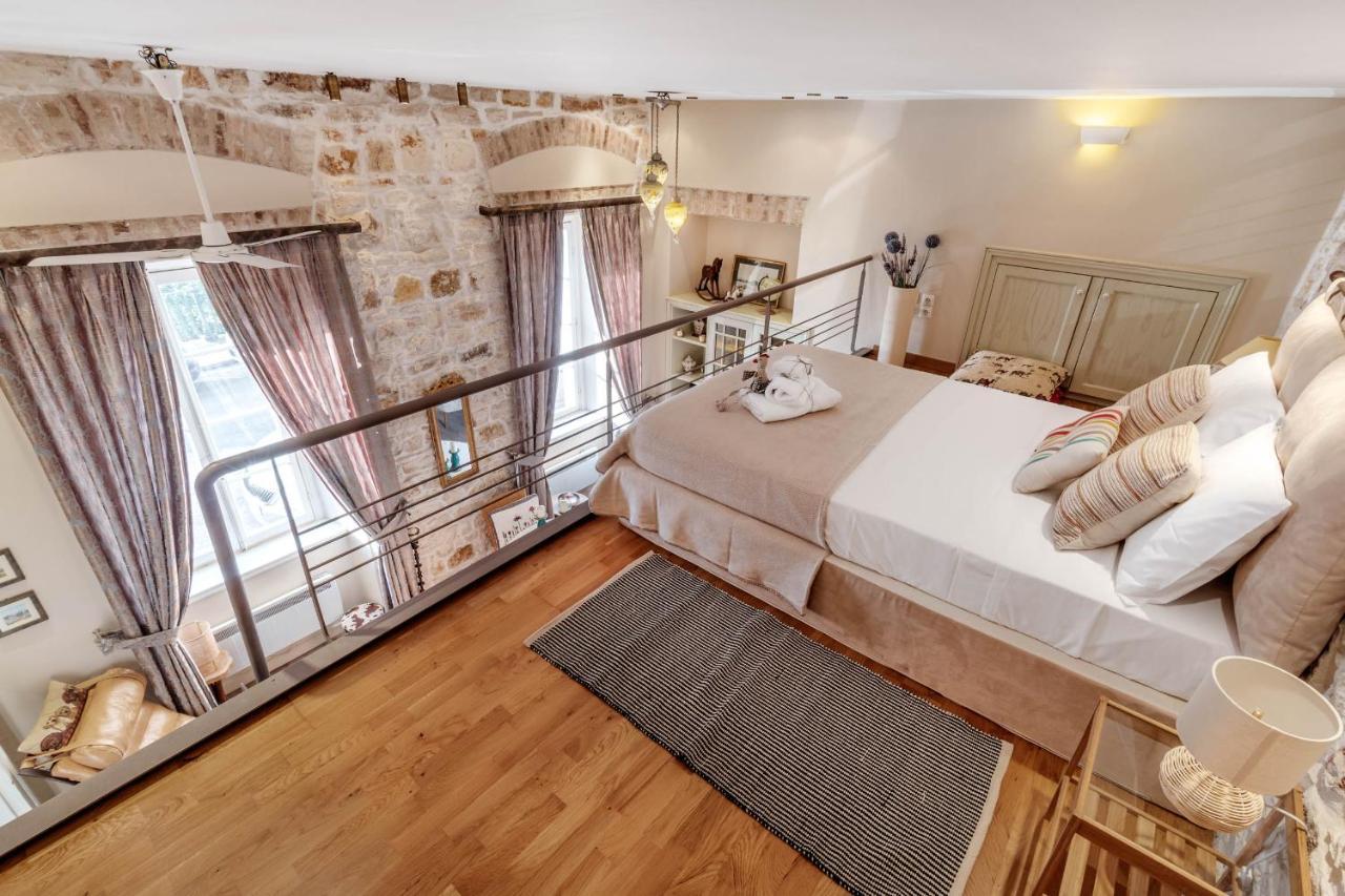 Mouragia Loft - Waterfront Old Corfu Town Apartman Kültér fotó