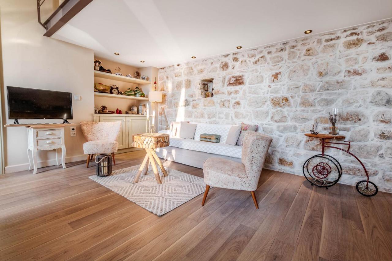 Mouragia Loft - Waterfront Old Corfu Town Apartman Kültér fotó